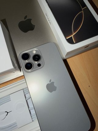 iPhone 16 Pro Max Plata