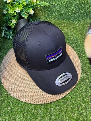 Gorra Patagonia Trucker Negra
