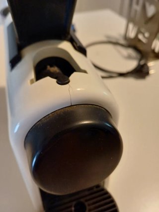 Cafetera DeLonghi Nespresso Blanca