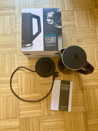 Hervidor de agua 1,5L( A estrenar) EN TIENDA 57€