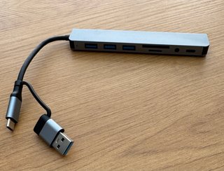 MacBook Pro 15” 2017 i7 16GB 1TB SSD Touch Bar