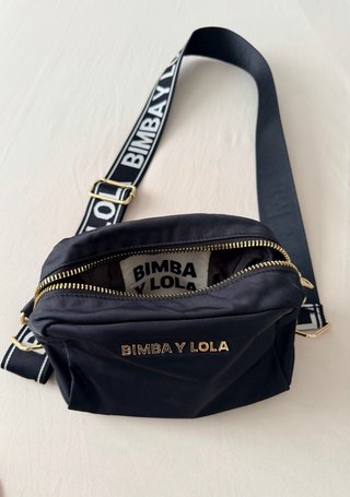 Bolso bandolera pequeño nylon negro BIMBA Y LOLA