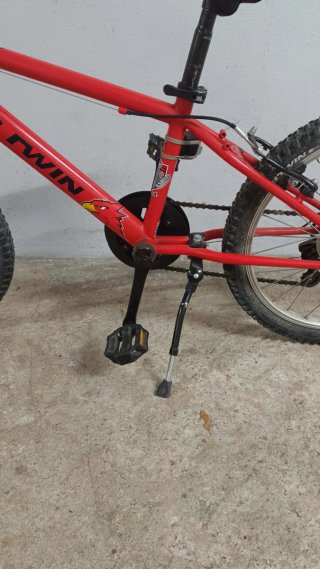 Bicicleta roja BTWIN para niñ@