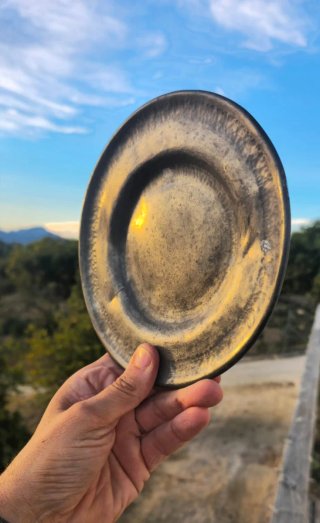 Antiguo plato de peltre