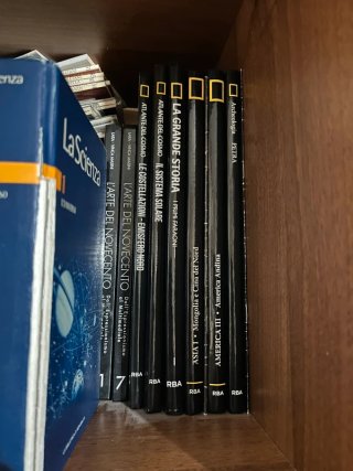 Lotto misto libri musica scienza infanzia miti