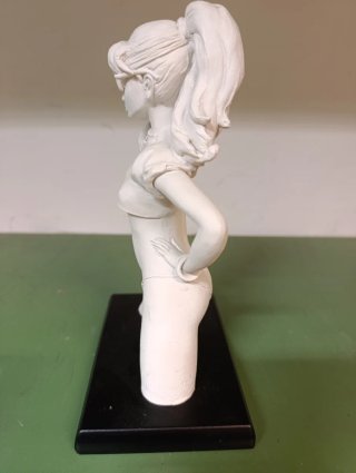 Statua Donna Glamour - Emilio Casarotto