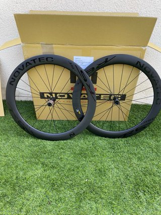 Ruedas de carbono novatec R6 centerlock