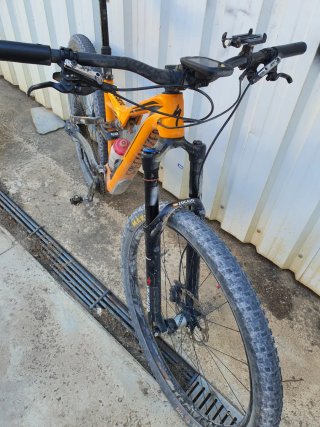 Specialized stumpjumper fsr carbon expert