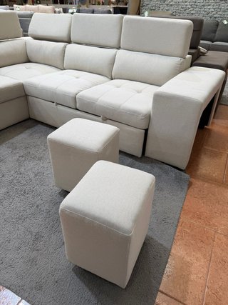 Sofa cama con arcon Y 2 PUFF