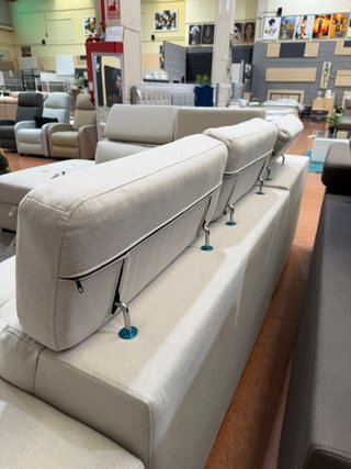 Sofa cama con arcon Y 2 PUFF
