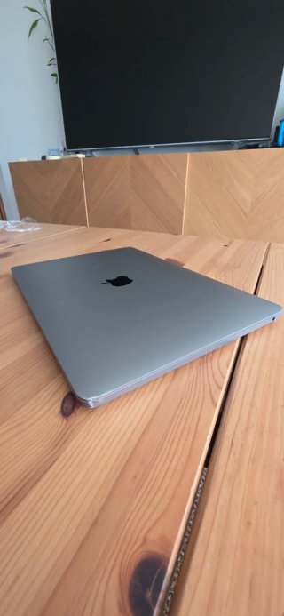MacBook Pro 13", M22 2022, 8GBRAM, 256GB SSD