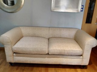 Sofá Chester beige tela