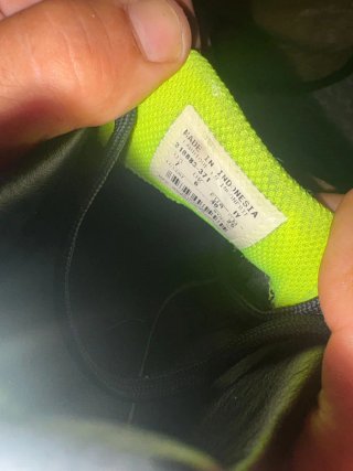 zapatillas de fútbol marca Nike original como nuev