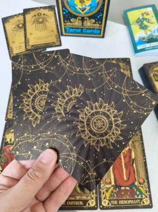 Tarot Negro Y Dorado Nuevo Sin Uso