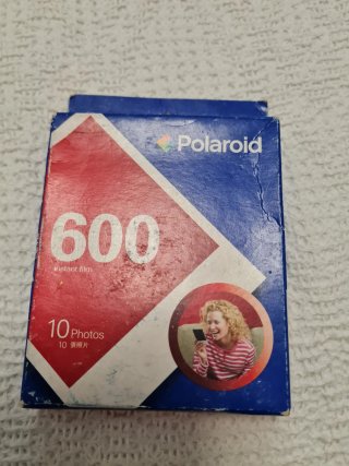 Pelicula Polaroid 600, 10 fotos SIN ABRIR.