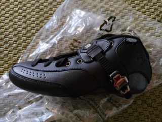 BOTAS PATÍN DE VELOCIDAD FR-RC165 NEGRO T 43