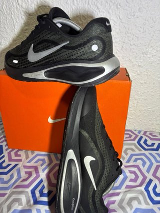 Zapatillas Nike Journey Run Talla 43 Negro/Plata