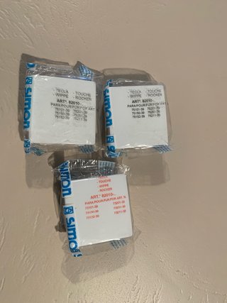 Teclas y adaptadores Simon 82