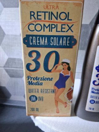Crema solare Retinol nuova