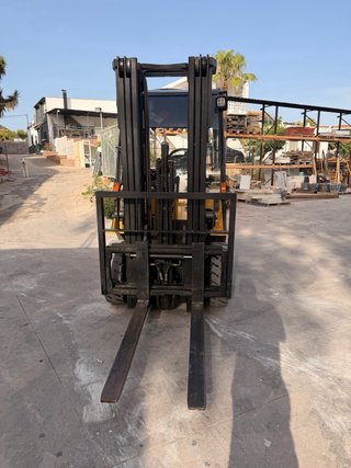 Carretilla elevadora Caterpillar Diesel 2500kg