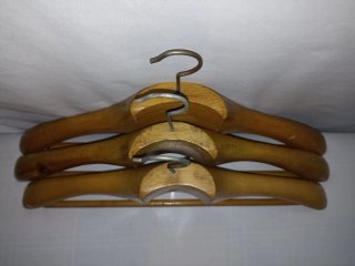 - Lote de perchas Antiguas en Madera .! OFERTA .!!