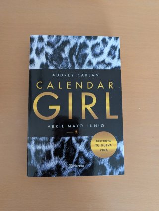 Calendar girl Abril, mayo, junio. 2