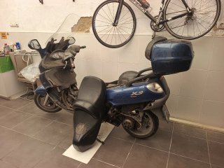 Piaggio x9