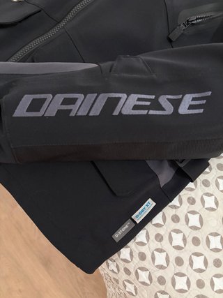 Chaqueta y pantalón moto Dainese Tonale D-Dry
