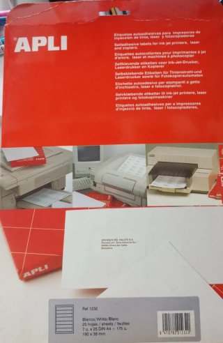 Sobre 25 hojas etiquetas adhesivos. APLI A-4 190 x