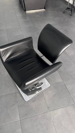 Sillones de peluquería, en perfecto estado