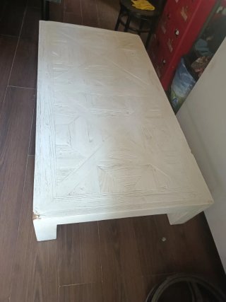 Mesa de centro de madera beige