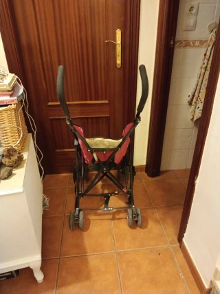 Carrito de paseo para niños. Marca Babies'R'us