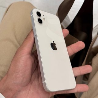 iPhone 12 Blanco 128GB Bateria 79% todo original.