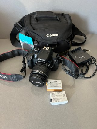 Canon EOS650d + batería, bolsa original y filtro