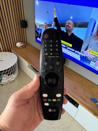 LG OLED 65’’ con defectos en pixeles.