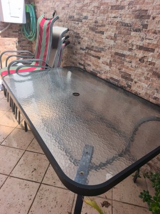 Conjunto mesa y sillas
