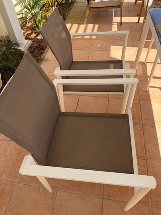 Conjunto jardin mesa y sillas