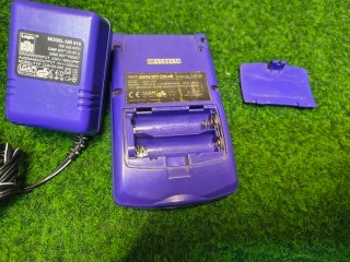 Game Boy Color Morado + Pokémon