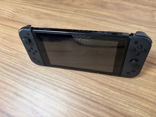 Nintendo Switch + Accesorios