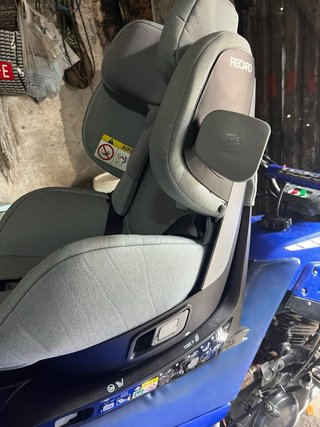 Silla coche Bebe Recaro muy cuidada