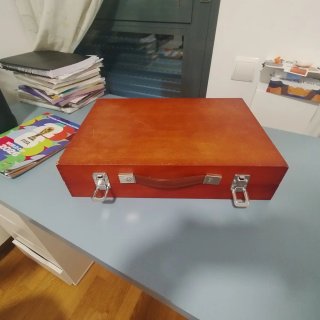 Maleta madera archivador de lápices y rotuladores