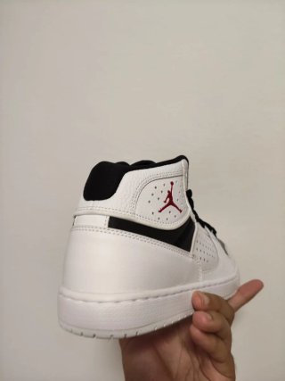 T41 Nike blancas Jumpman