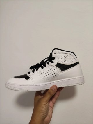 T41 Nike blancas Jumpman