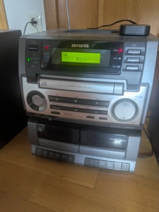 Minicadena Aiwa con bluetooth, CD no funciona