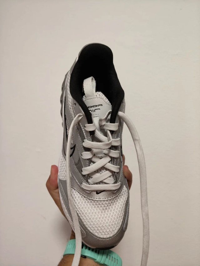 T40,5 Nike Air Zoom Fire