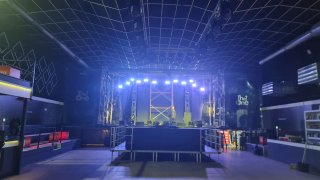 6x Strobo 200w RGB + W 48+8 + flightcase