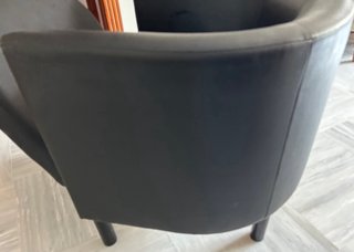 Sillón negro bajo