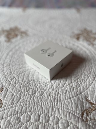 Apple AirPods 4 Nuevos Precintados + Ticket