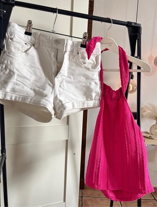 Pantalón y camiseta look de verano