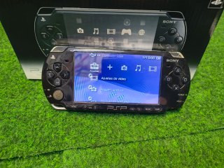 Consola videojuegos psp completa